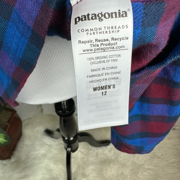 Patagonia Organic Cotton Red Blue Fjord Flannel Button Down Shirt Size 12 - Picture 3 of 8